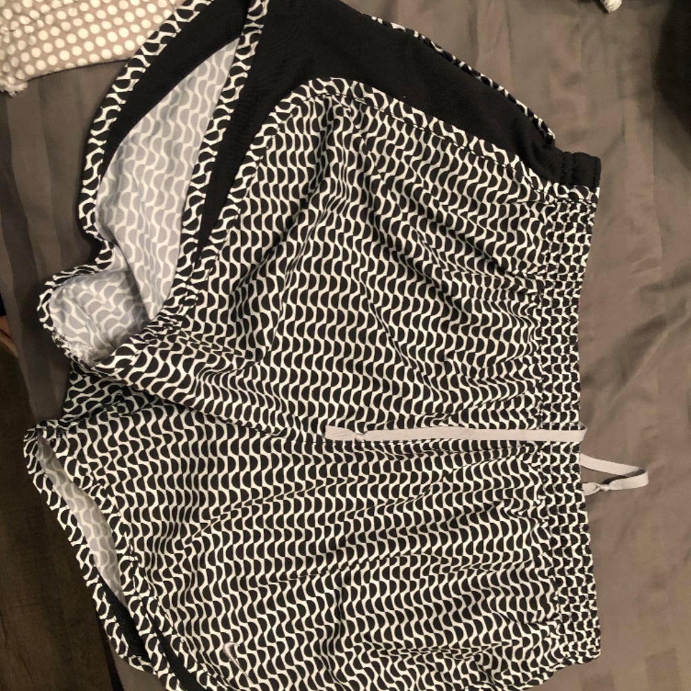 Athletic Shorts M